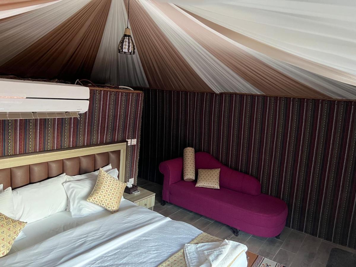 Magic Mountain Camp Apartment Wadi Rum Bagian luar foto