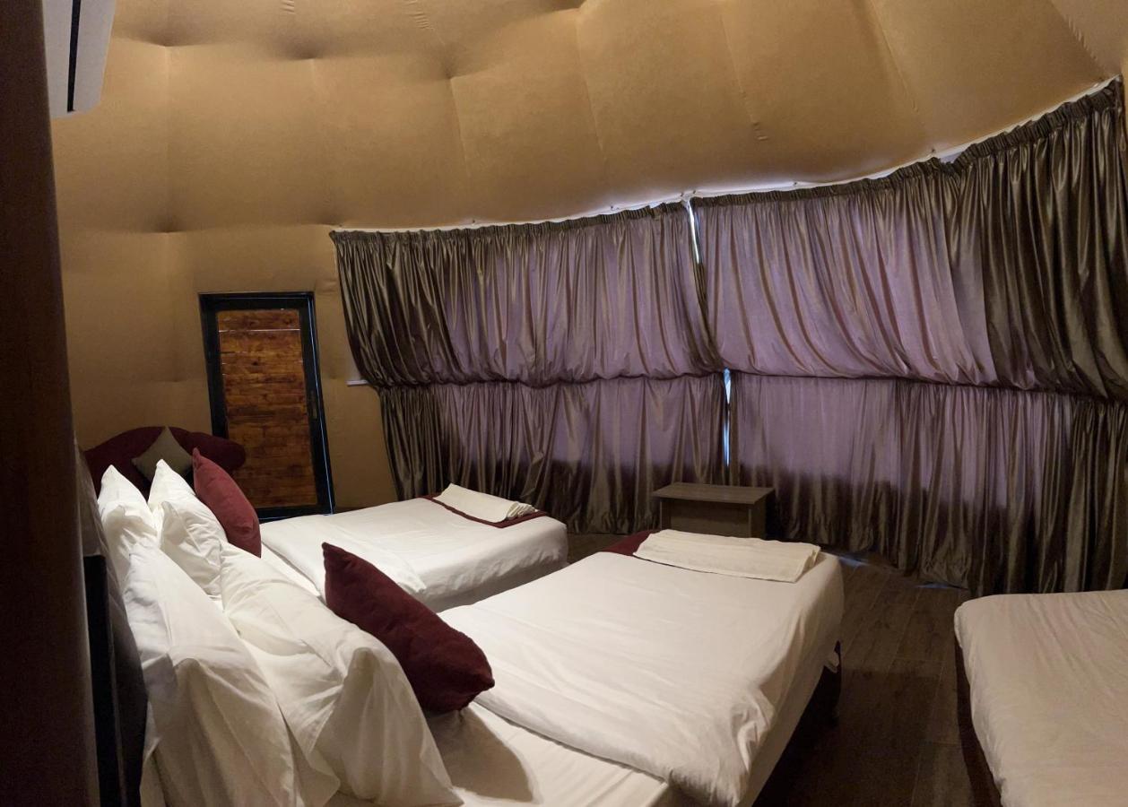 Magic Mountain Camp Apartment Wadi Rum Bagian luar foto