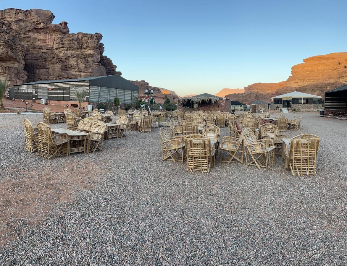 Magic Mountain Camp Apartment Wadi Rum Bagian luar foto