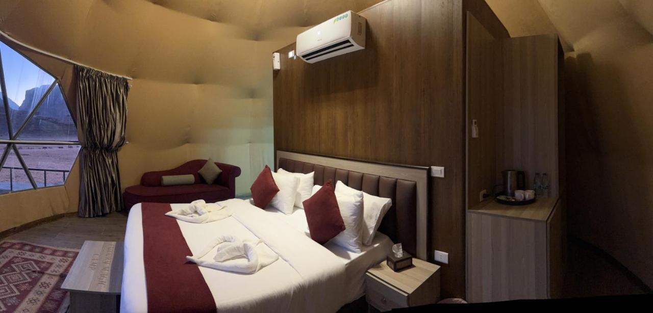 Magic Mountain Camp Apartment Wadi Rum Bagian luar foto