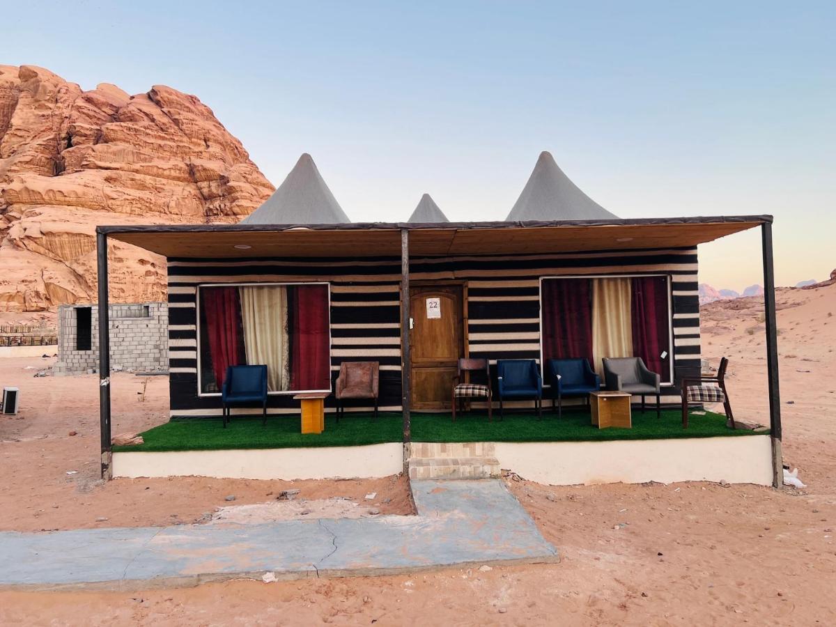 Magic Mountain Camp Apartment Wadi Rum Bagian luar foto