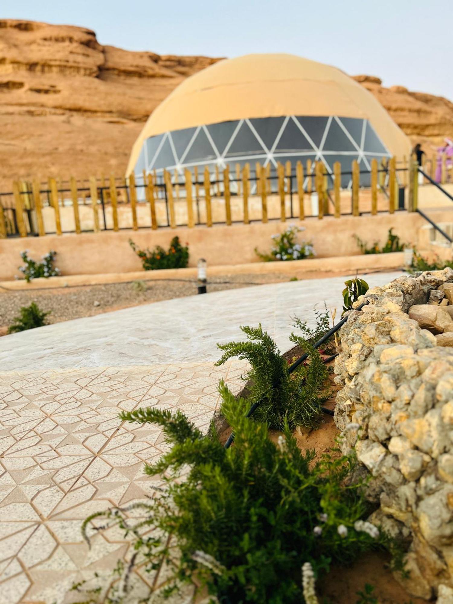 Magic Mountain Camp Apartment Wadi Rum Bagian luar foto