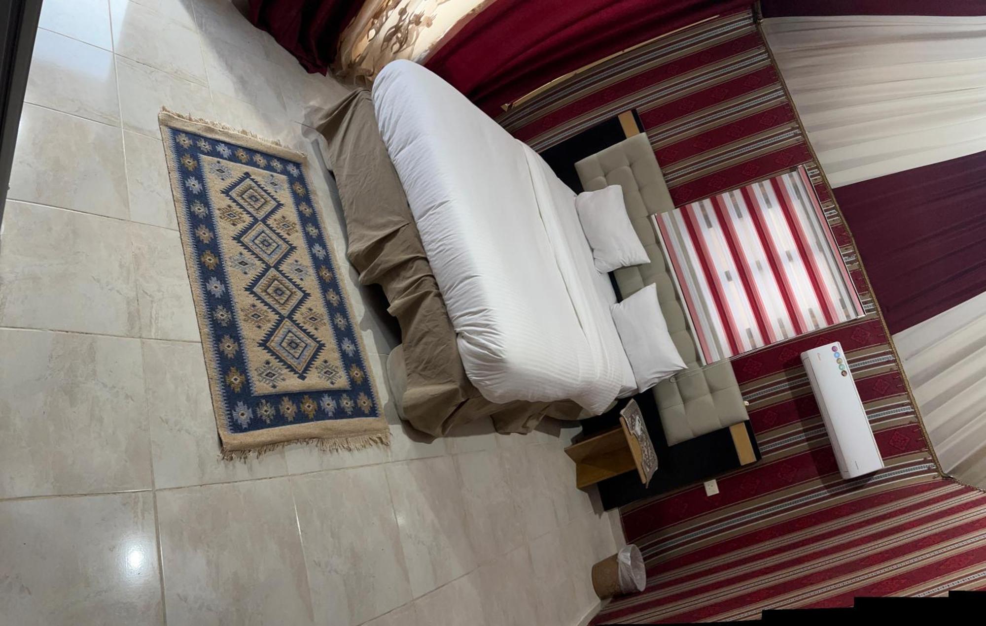 Magic Mountain Camp Apartment Wadi Rum Bagian luar foto