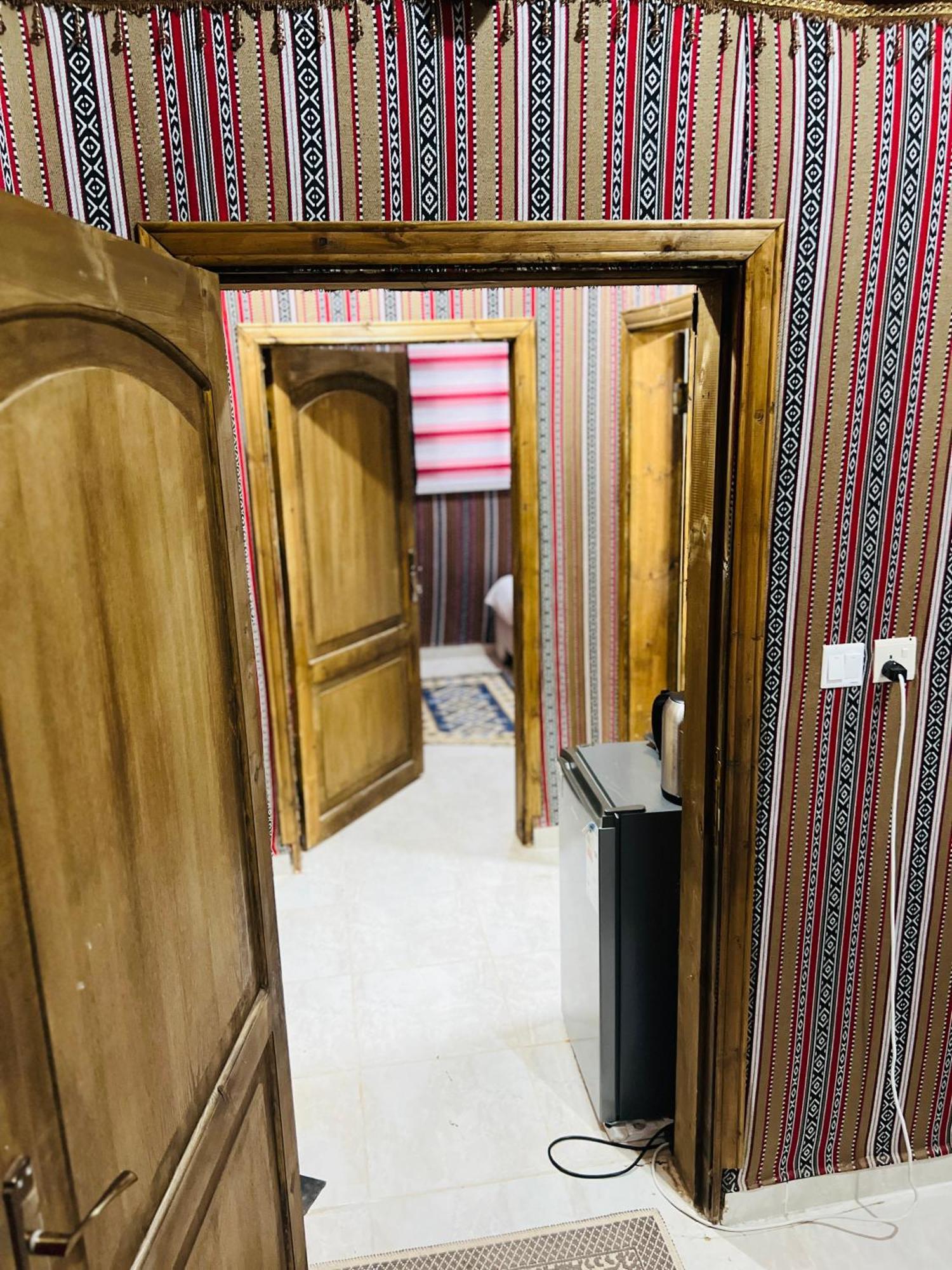 Magic Mountain Camp Apartment Wadi Rum Bagian luar foto