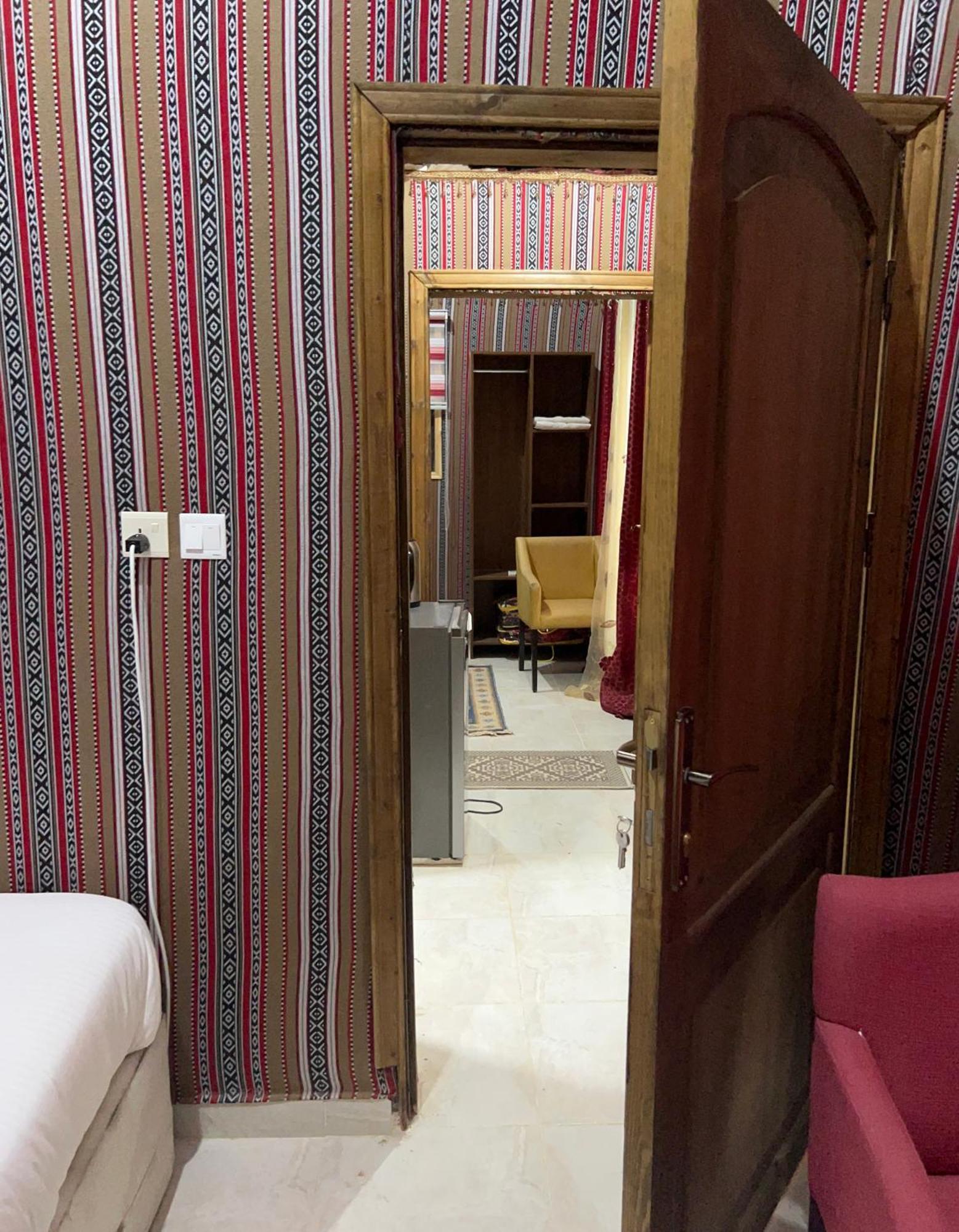 Magic Mountain Camp Apartment Wadi Rum Bagian luar foto