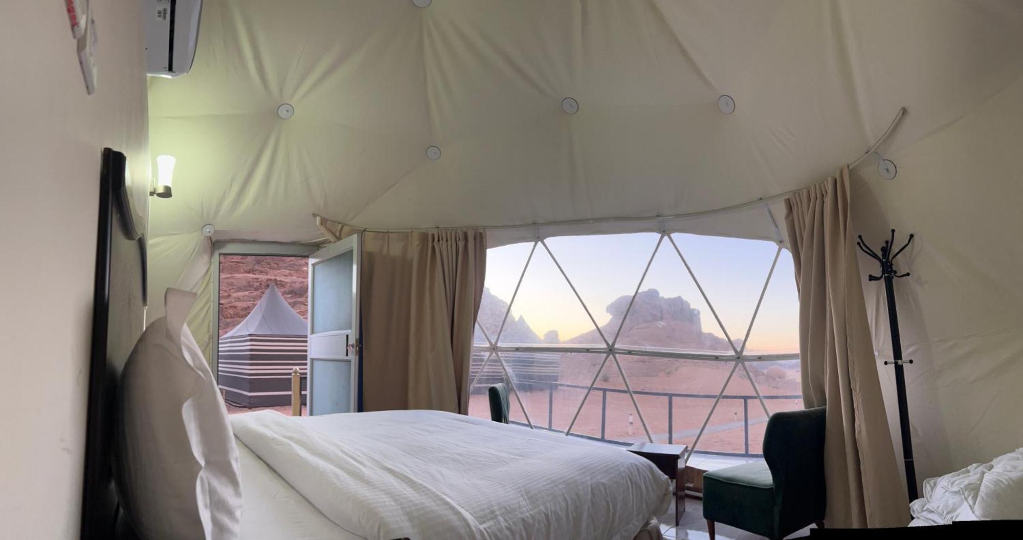 Magic Mountain Camp Apartment Wadi Rum Bagian luar foto